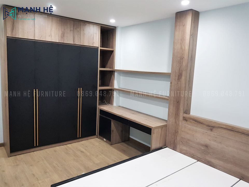 Bàn làm việc bằng gỗ giả
