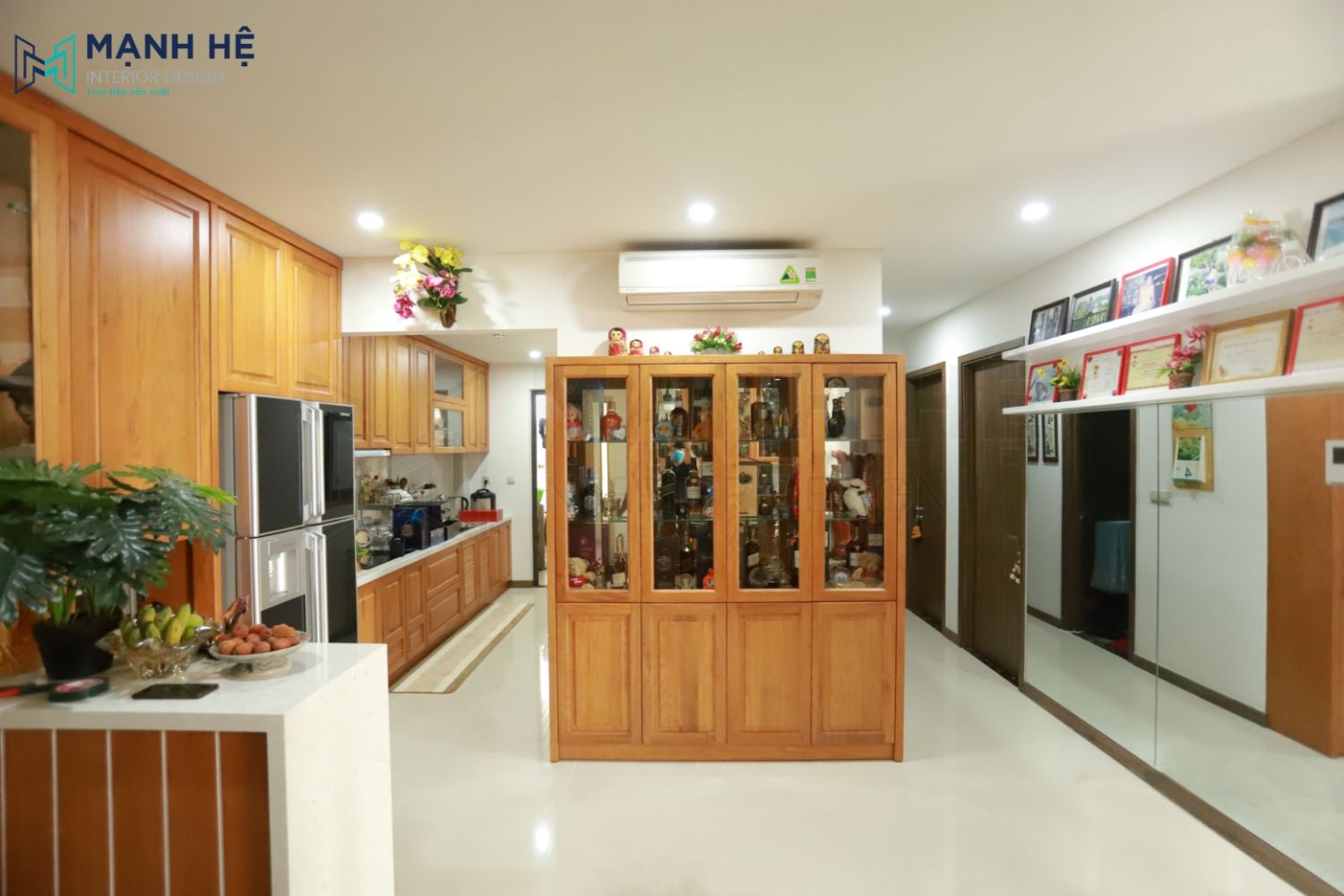 Kệ tủ rượu trang trí phòng khách bếp