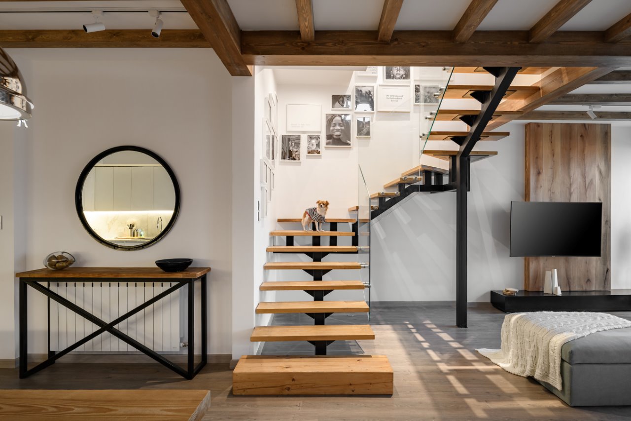 cầu thang thông tầng duplex