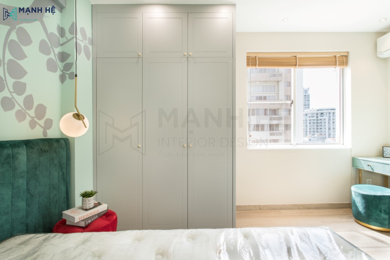Thi công hệ tủ quần áo đụng trần tối ưu diện tích