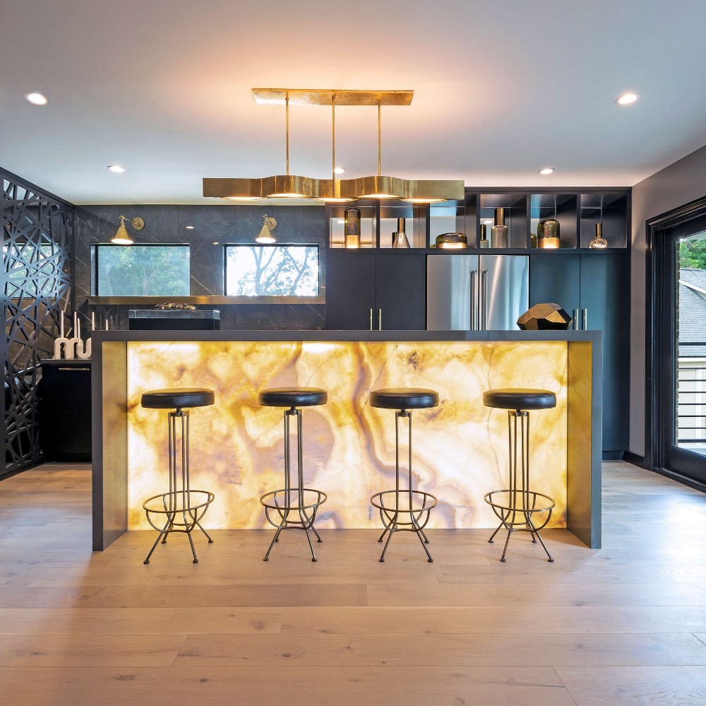 Thiết kế hệ thống đèn bắt mắt cho quầy bar