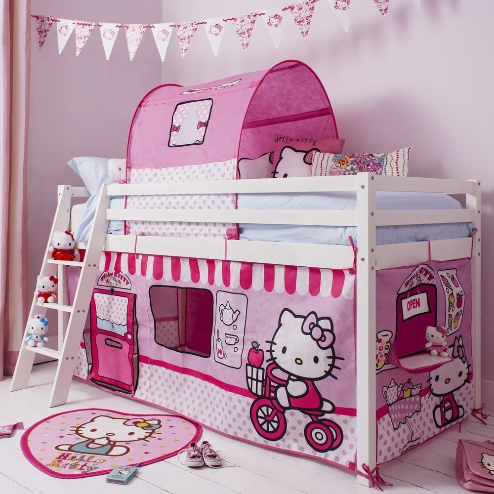 Mẫu 20: Giường ngủ hello kitty kiểu dáng xe di động độc lạ