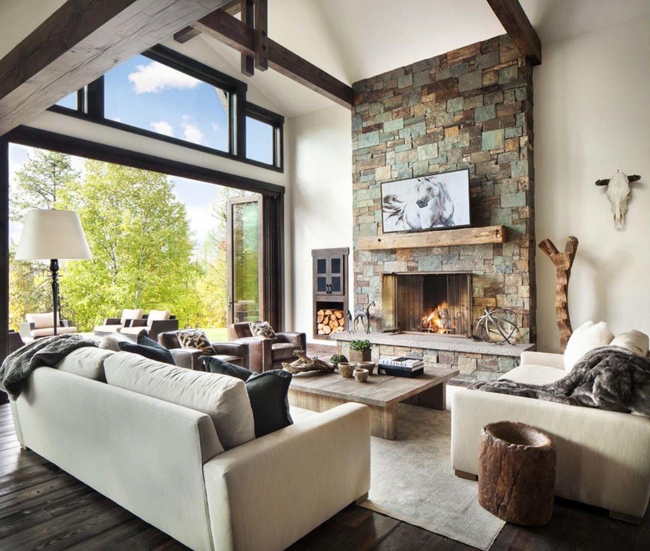 Sự kết hợp hài hòa giữa gỗ và đá tạo nên một không giannội thất rustic mộc mạc, nhẹ nhàng