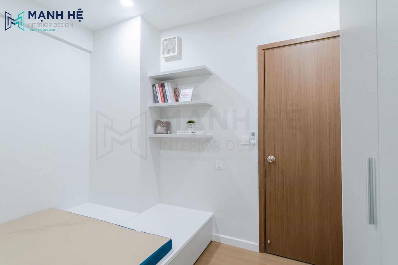 Kệ sách gỗ treo tường với 3 bậc gọn gàng mà tinh tế