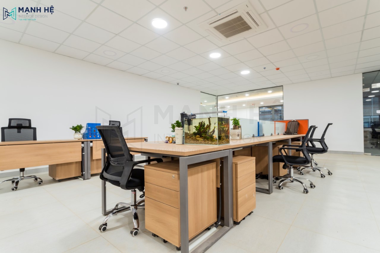 Thi công bàn làm việc gỗ chân sắt có tủ hồ sơ mini