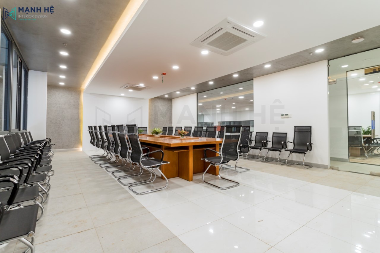 Thi công phòng họp với bàn dài bằng gỗ