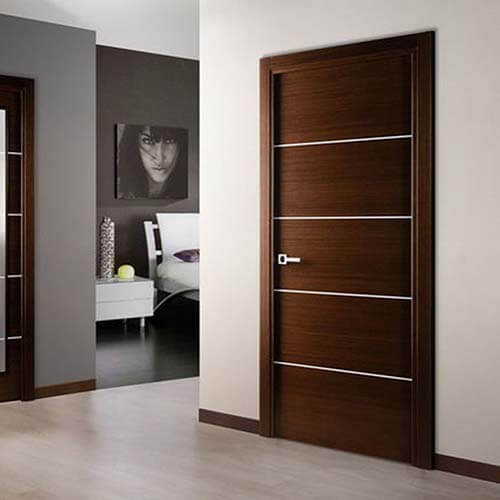 Mẫu 14: Thiết kế cửa phòng ngủ nhựa soi chỉ kim loại sang trọng, cao cấp