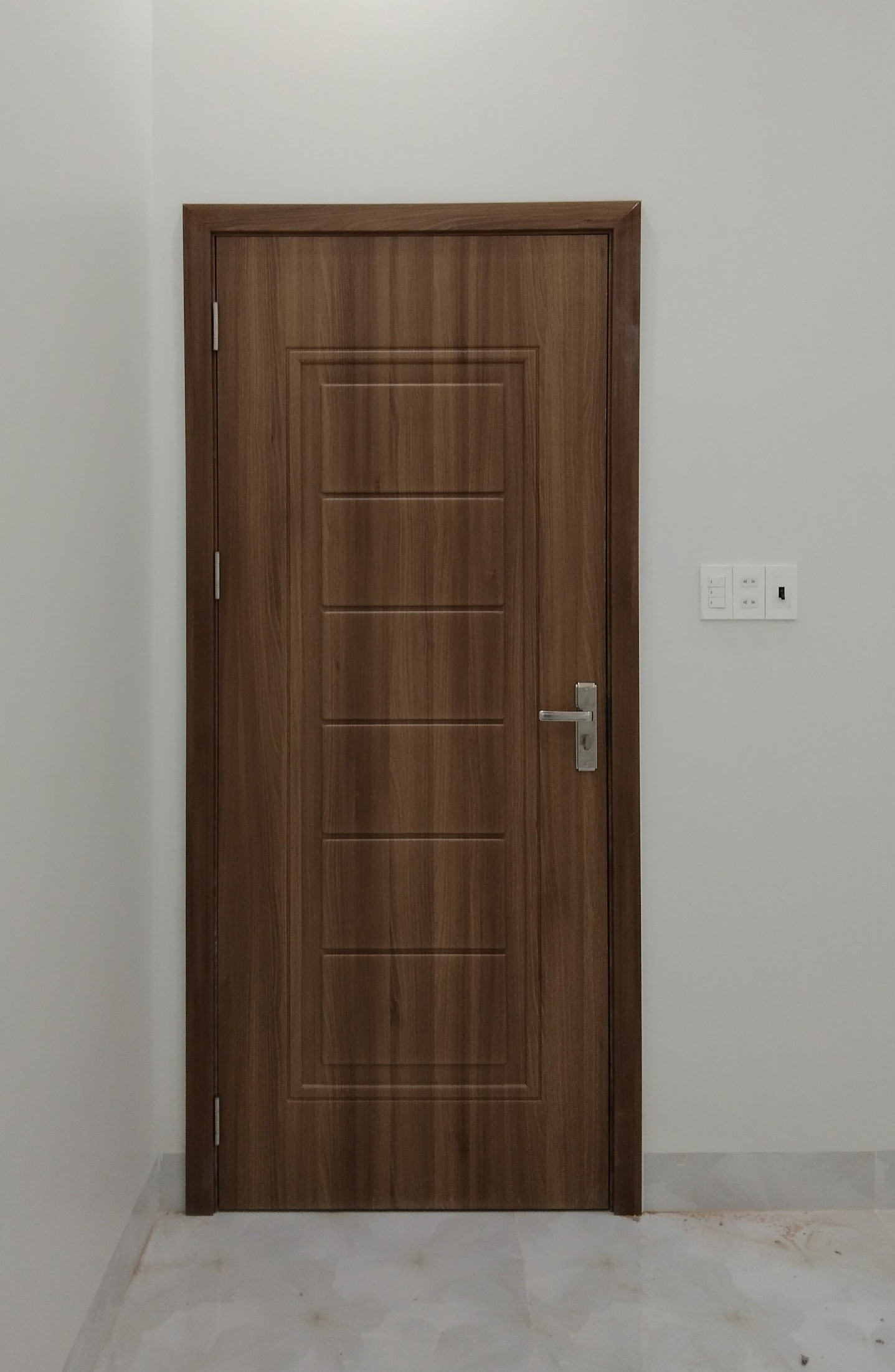 Cửa phòng ngủ đẹp bằng nhựa ABS Hàn Quốc cao cấp với nhiều mẫu mã đa dạng