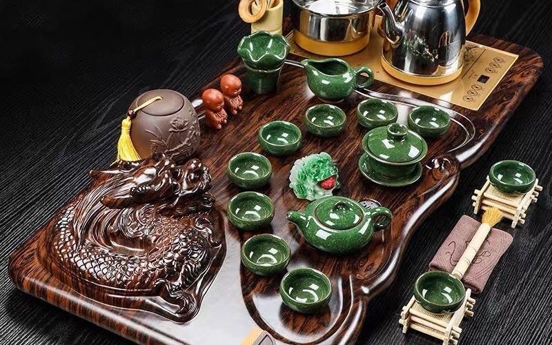 Bàn uống trà đạo bằng điện tiện dụng tích hợp tất cả trên 1 chiếc bàn nhỏ