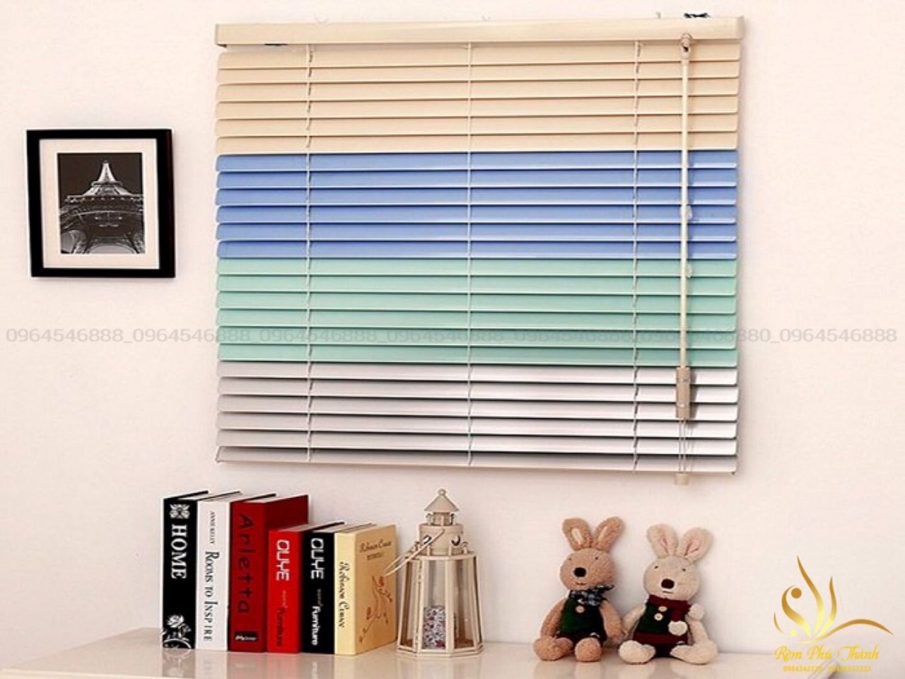 Mẫu 12: Rèm sáo nhôm 4 màu xen kẽ