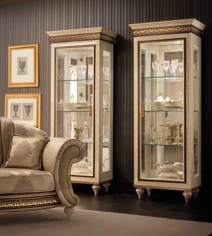 Tủ rượu tân cổ điển chân nhọn