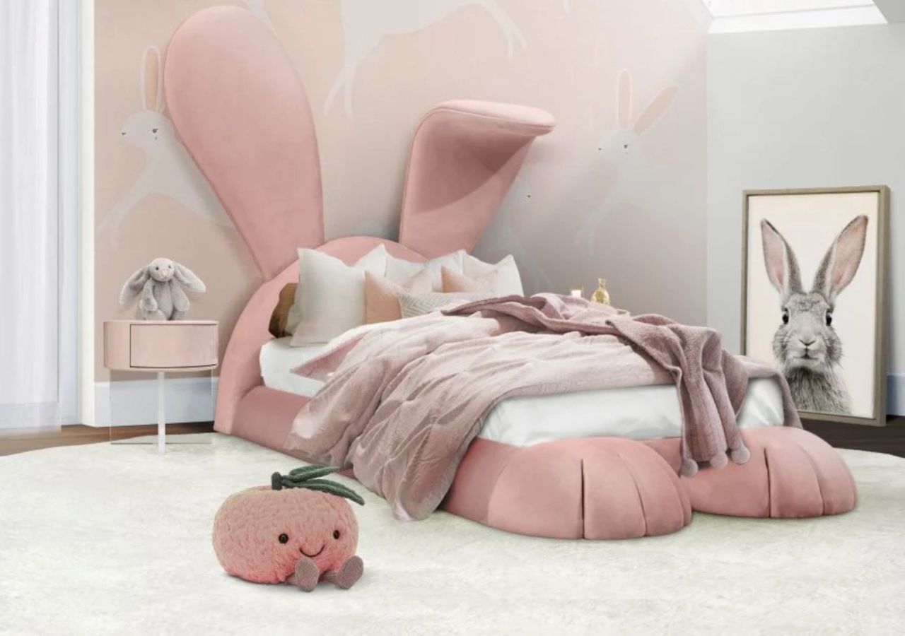 Mẫu 24: Giường công chúa màu hồng hình thỏ cute cho bé gái