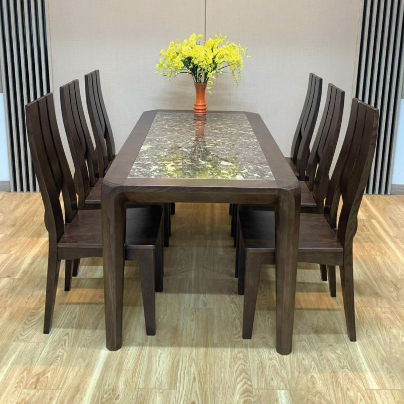 Mẫu 2: Bàn ăn gỗ sồi phong cách Bắc u