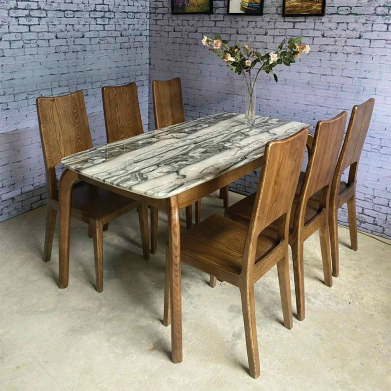 Bàn ăn gỗ sồi Mỹ có cấu trúc vân gỗ đậm