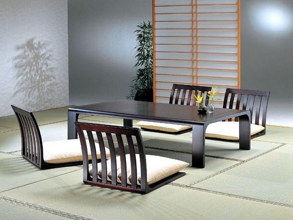 Bàn ăn ngồi bệt rất đa dạng về kích thước, mẫu mã