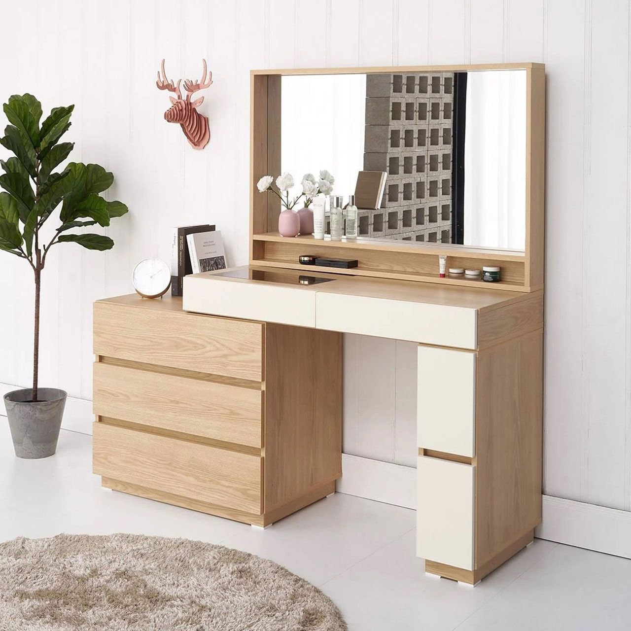 Thiết kế bàn trang điểm nhựa giả gỗ