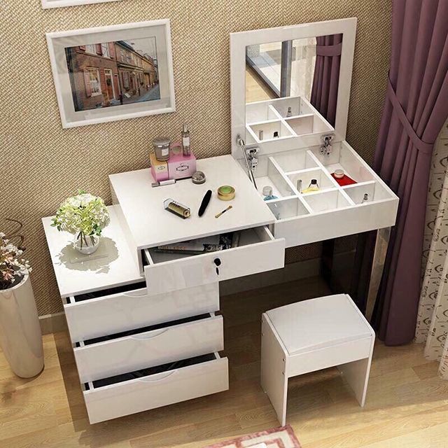 Lựa chọn mẫu bàn trang điểm có màu sắc mẫu mã phù hợp