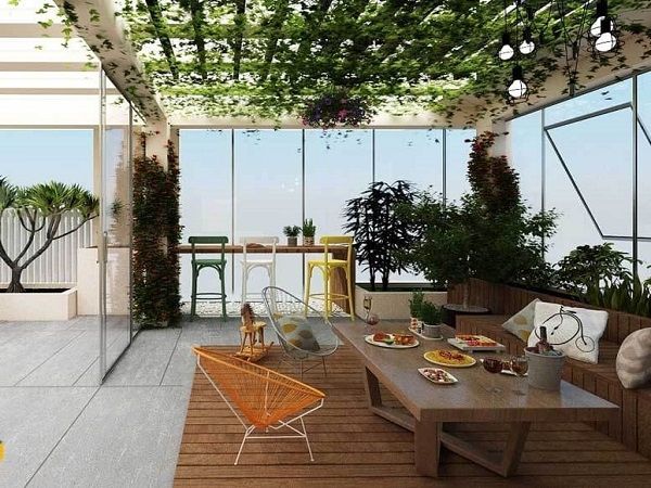 Mẫu sân thượng vừa có mái che vừa có dây leo giúp che chắn và đem lại sự thẩm mỹ cho không gian