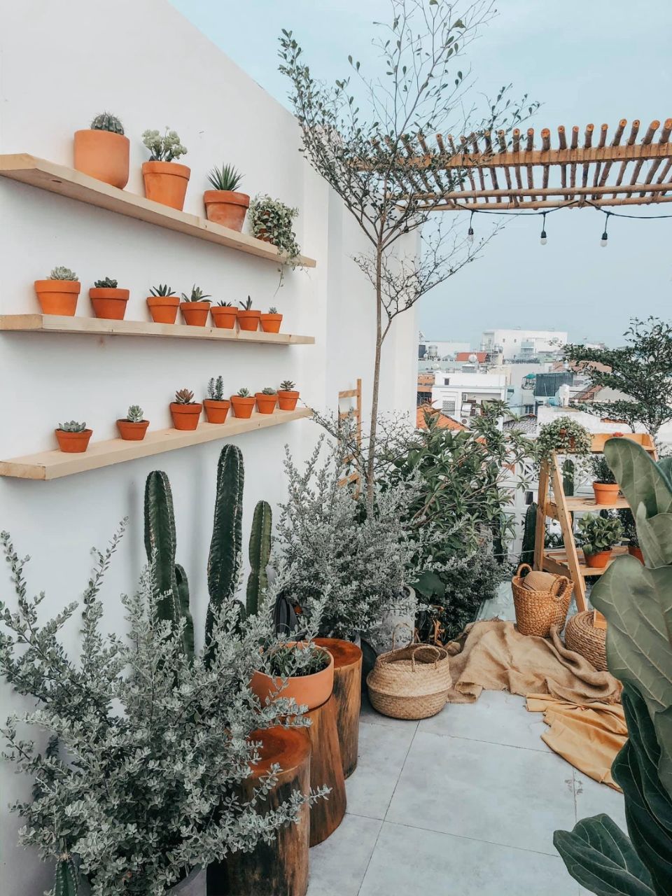 Trang trí sân thượng phong cách vintage giản dị