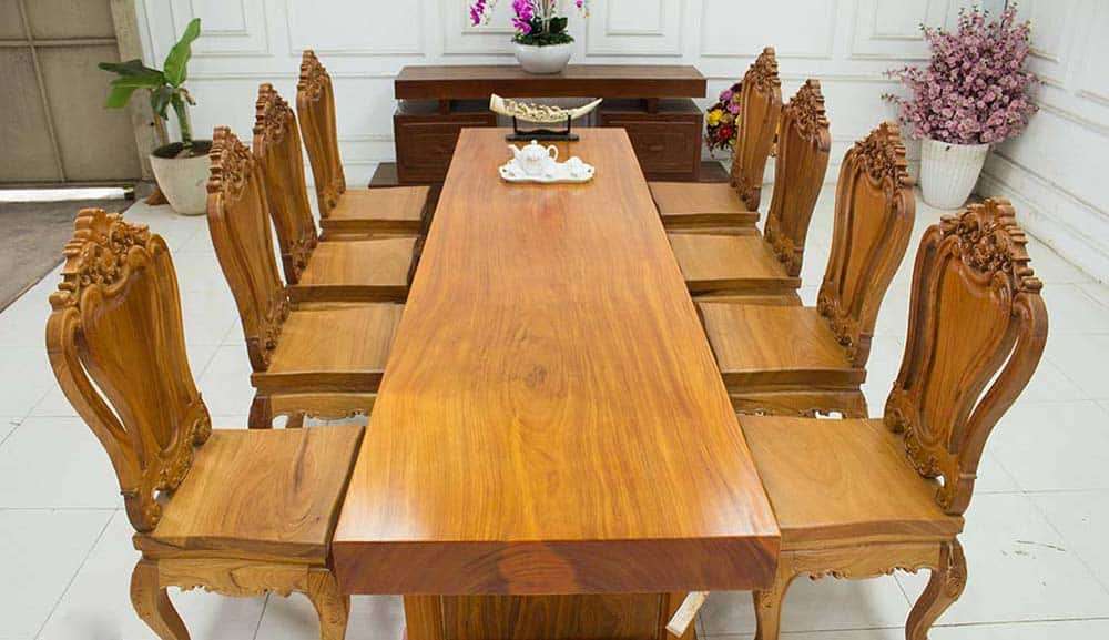 Bàn ăn gỗ đỏ đẹp và giá trị
