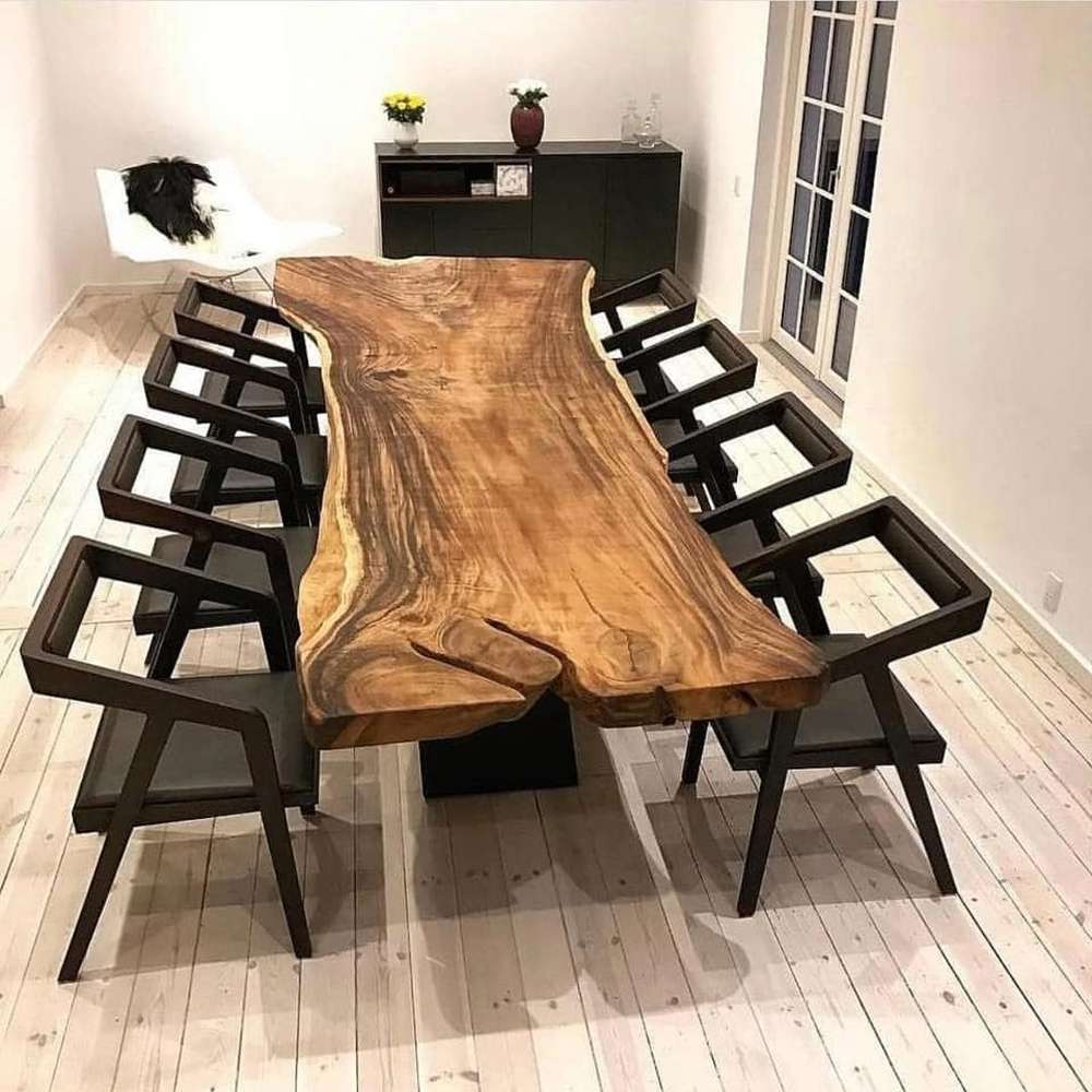 Bàn ăn gỗ nguyên khối với đường cắt hoàn hảo, chỉn chu