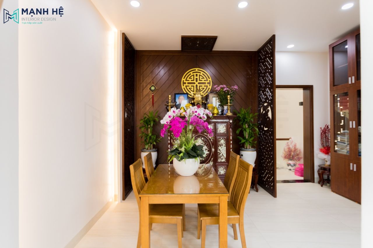 Bàn thờ trang nghiệm với đường nét thi công sắc sảo