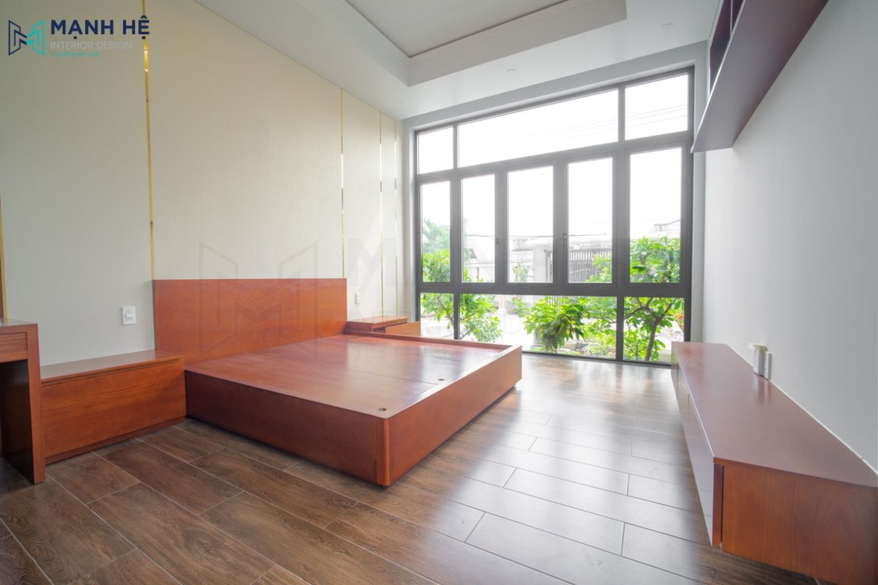 Sử dụng hệ cửa sổ lớn tạo không gian mở tối ưu ánh sáng tự nhiên cho gian phòng thêm thoải mái hơn
