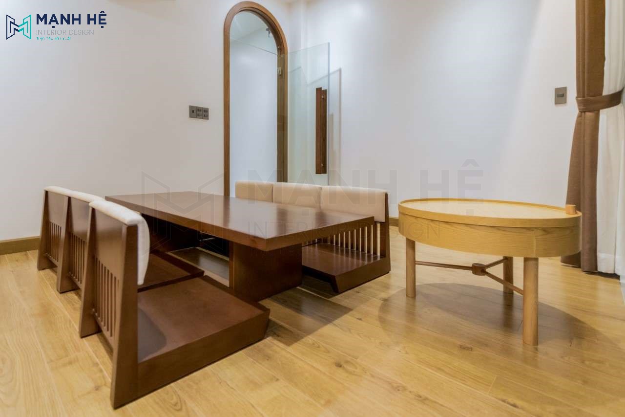 Bộ bàn trà đạo lớn với ghế bệt tựa lưng là một trong những sản phẩm mang phong cách Nhật Bản độc đáo