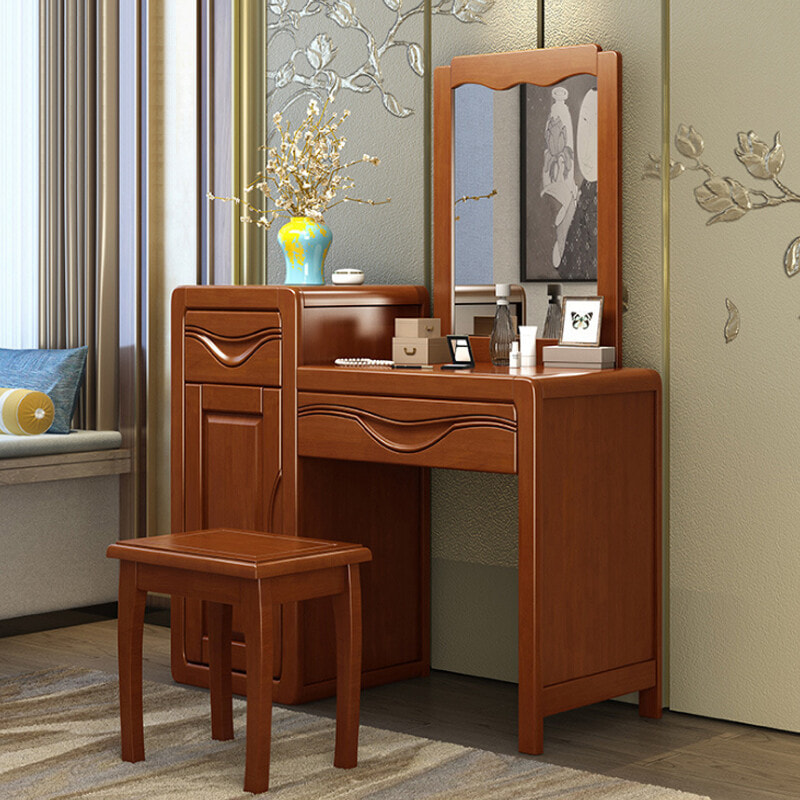 Lựa chọn bàn trang điểm có nhiều kệ tủ và ngăn giúp tận dụng tối đa không gian lưu trữ