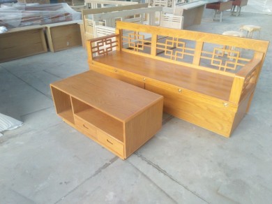 Sofa giường gấp và bàn trà gỗ Sồi sang trọn giao cho chú Văn - Bình Thạnh