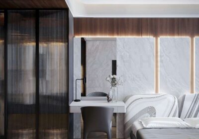 Hệ bàn trang điểm thiết kế treo tường nhưng vẫn sử dụng gương lớn đụng sàn vừa tiết kiệm diện tích lại tăng chiều sâu cho phòng