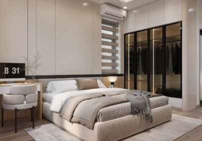 Phòng ngủ tối giản nhưng không kém phần sang trọng với hệ tủ quần áo cánh kính kịch trần, tích hợp cùng đèn led bên trong giúp cho gia chủ dễ dàng quan sát quần áo của mình