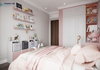 Thiết kế tủ quần áo tích hợp kệ trang trí trong phòng ngủ bé gái với gam hồng và trắng chủ đạo